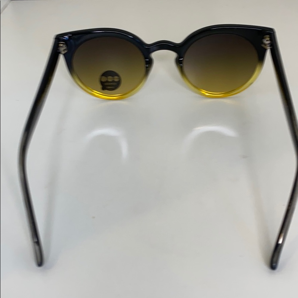 Komono Sunglasses NEW Lulu Black/ Yellow cat eye - Picture 6 of 16